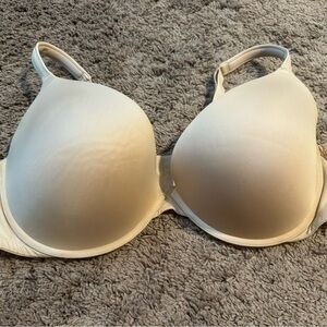 Women’s Cacique Size 44DDD Bra